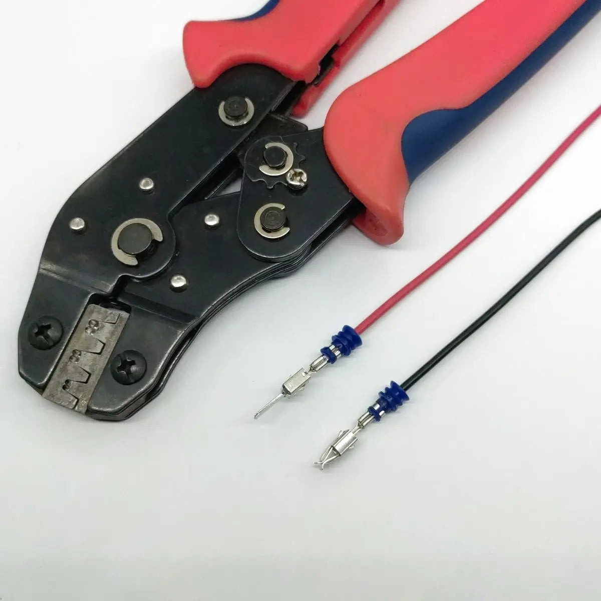 electrical connectors terminals Automotive Connector Piece 2.2/ 2.8/ 3.5 MM Male And Female  Interconnected car terminal